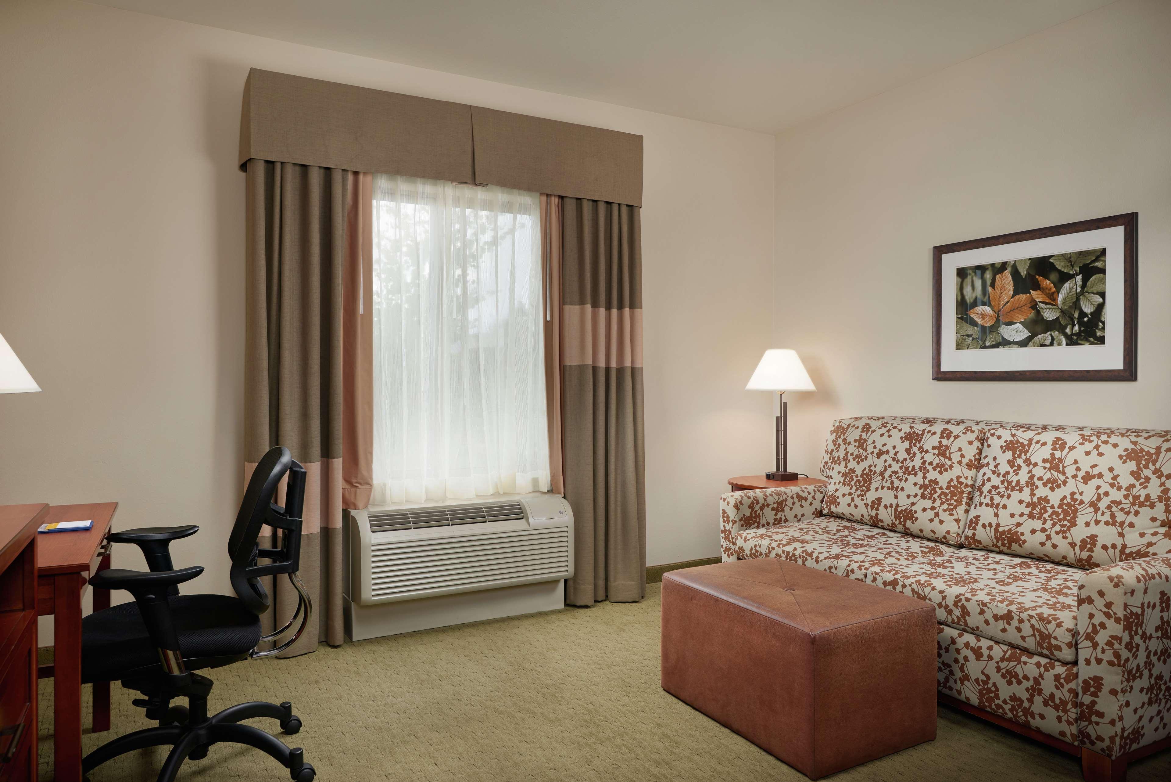 Hampton Inn And Suites Salem Exteriör bild