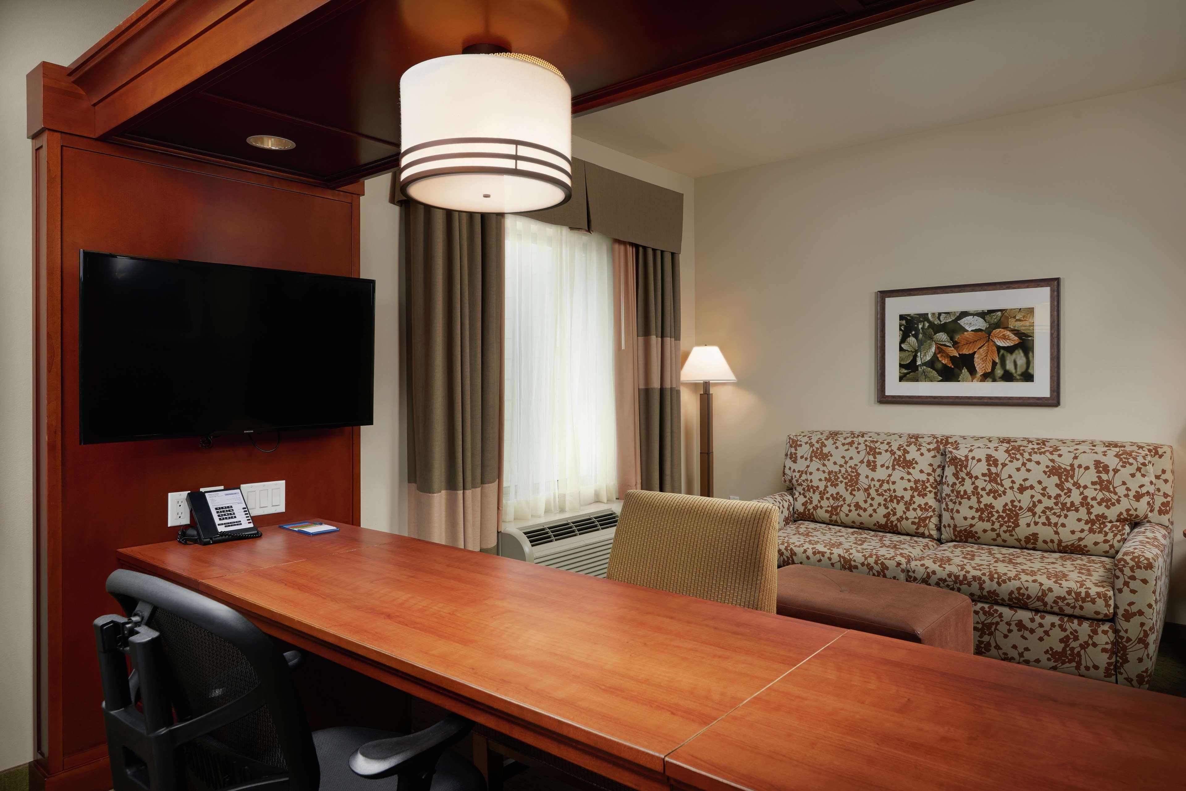 Hampton Inn And Suites Salem Exteriör bild