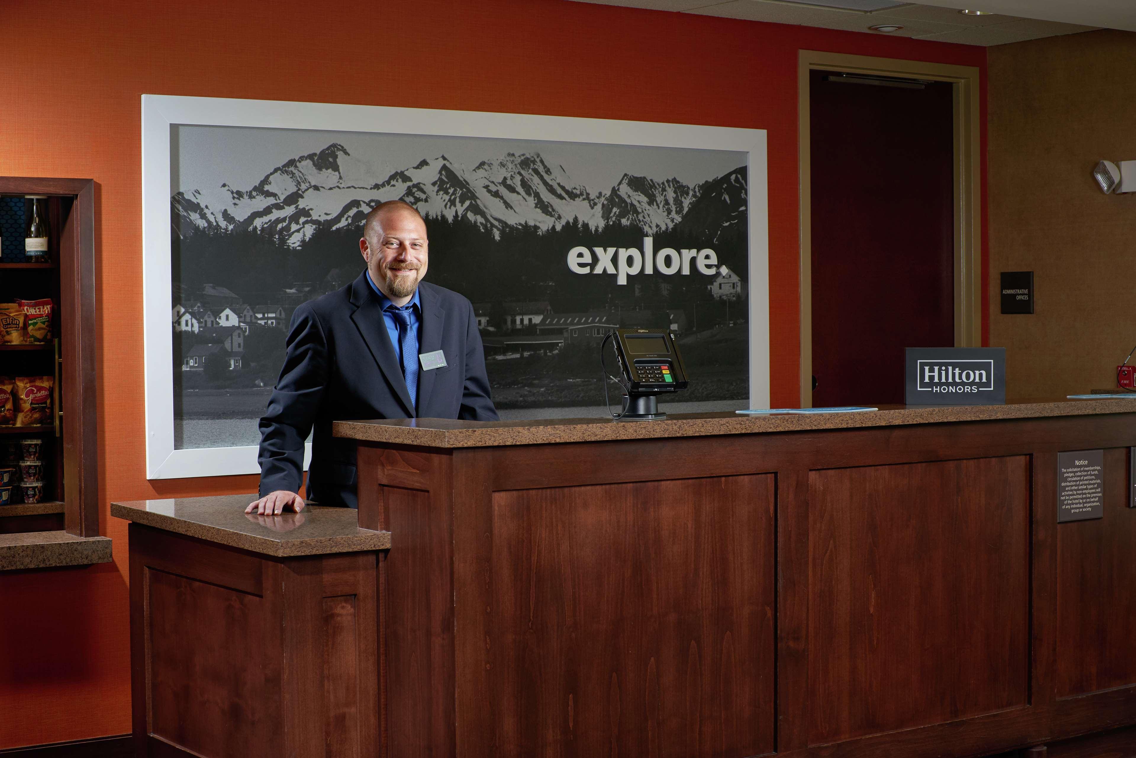 Hampton Inn And Suites Salem Exteriör bild