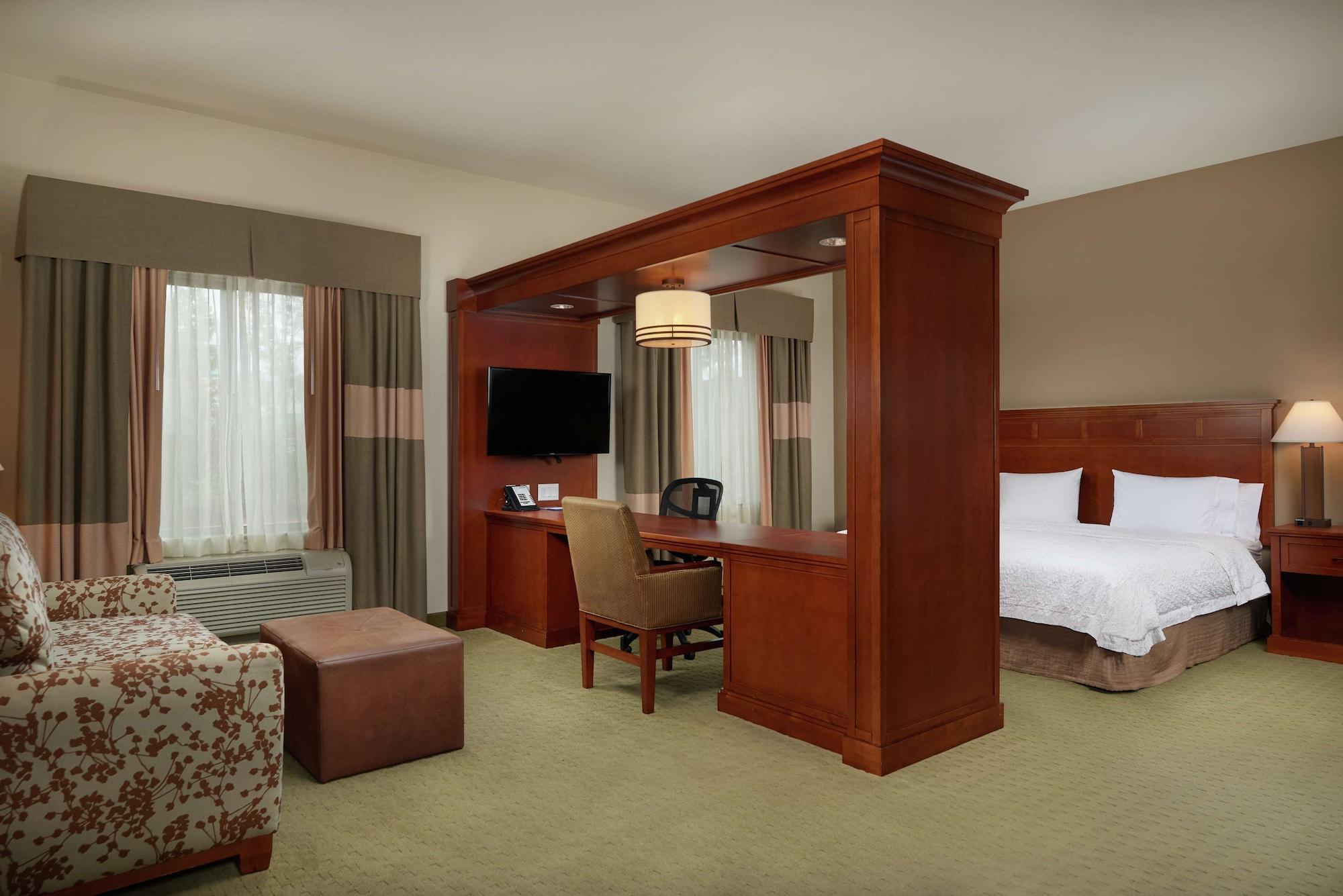 Hampton Inn And Suites Salem Exteriör bild