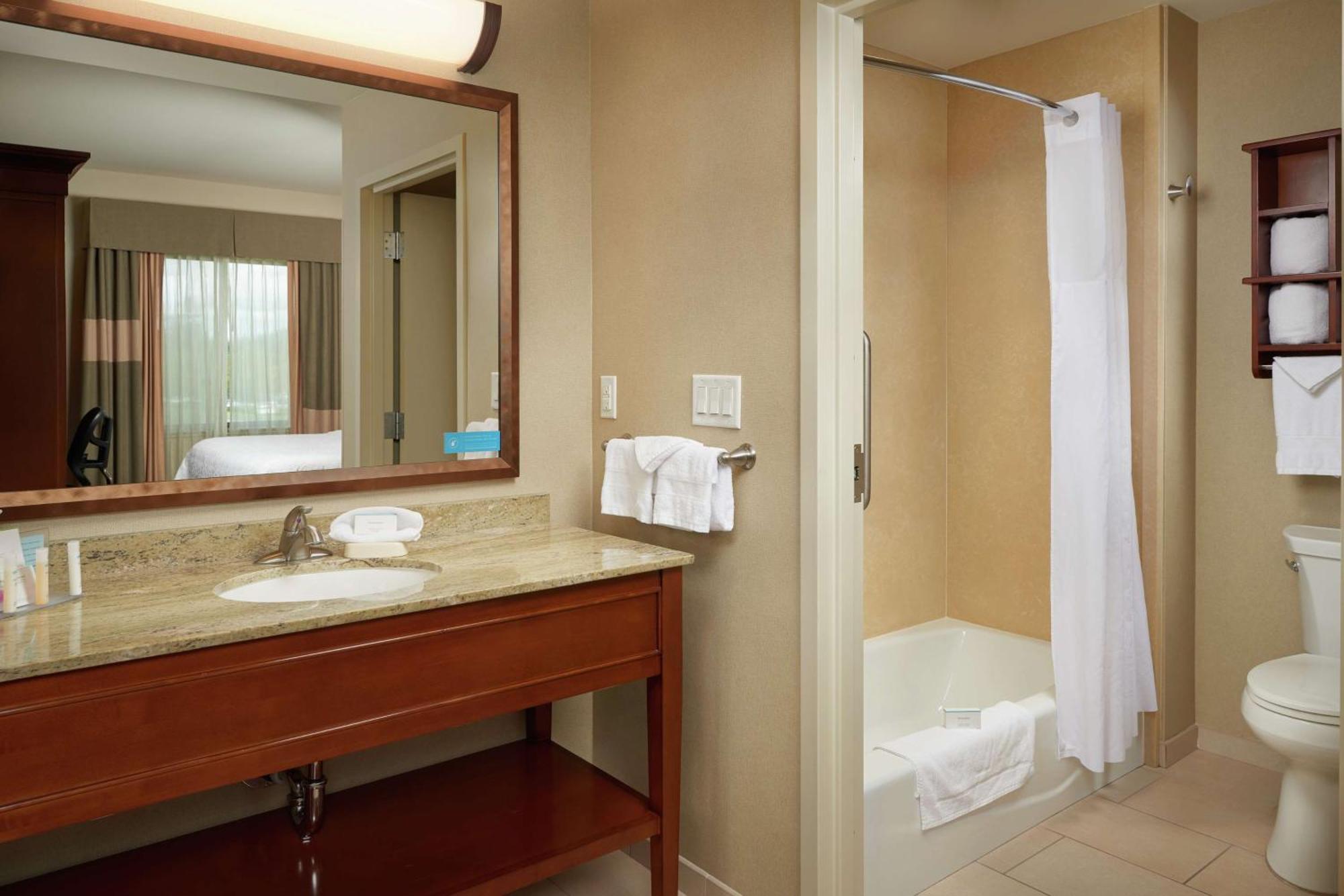 Hampton Inn And Suites Salem Exteriör bild