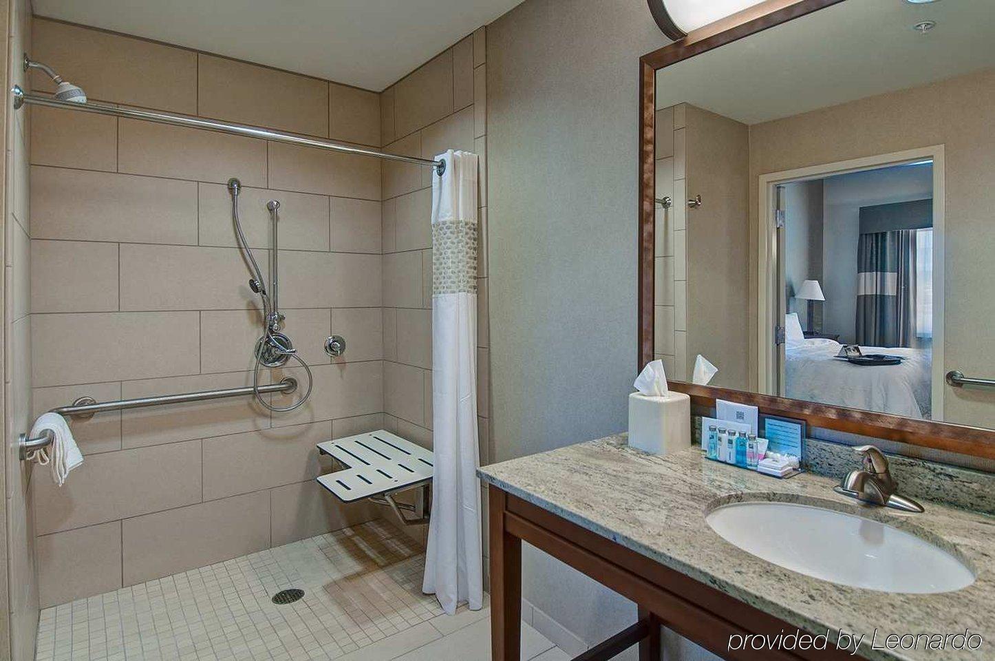 Hampton Inn And Suites Salem Rum bild