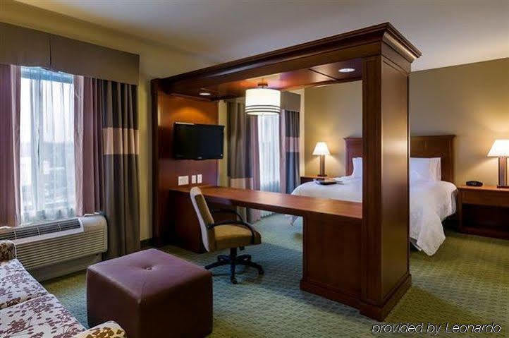 Hampton Inn And Suites Salem Exteriör bild