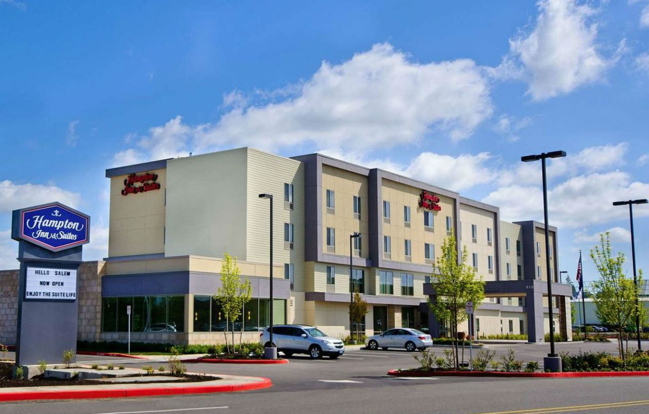 Hampton Inn And Suites Salem Exteriör bild